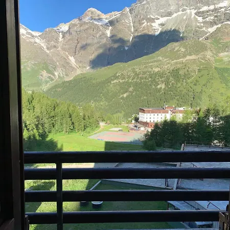 Cervinia 2112 * Брей-Червінія